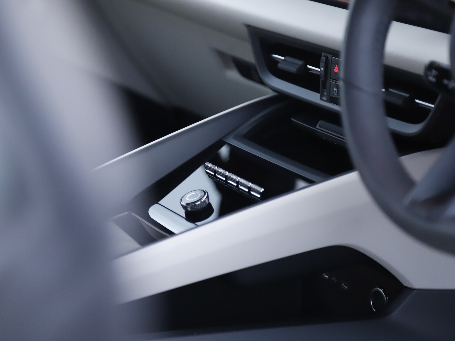 Used Porsche Macan 2025 for sale - 76723992: Photo 34