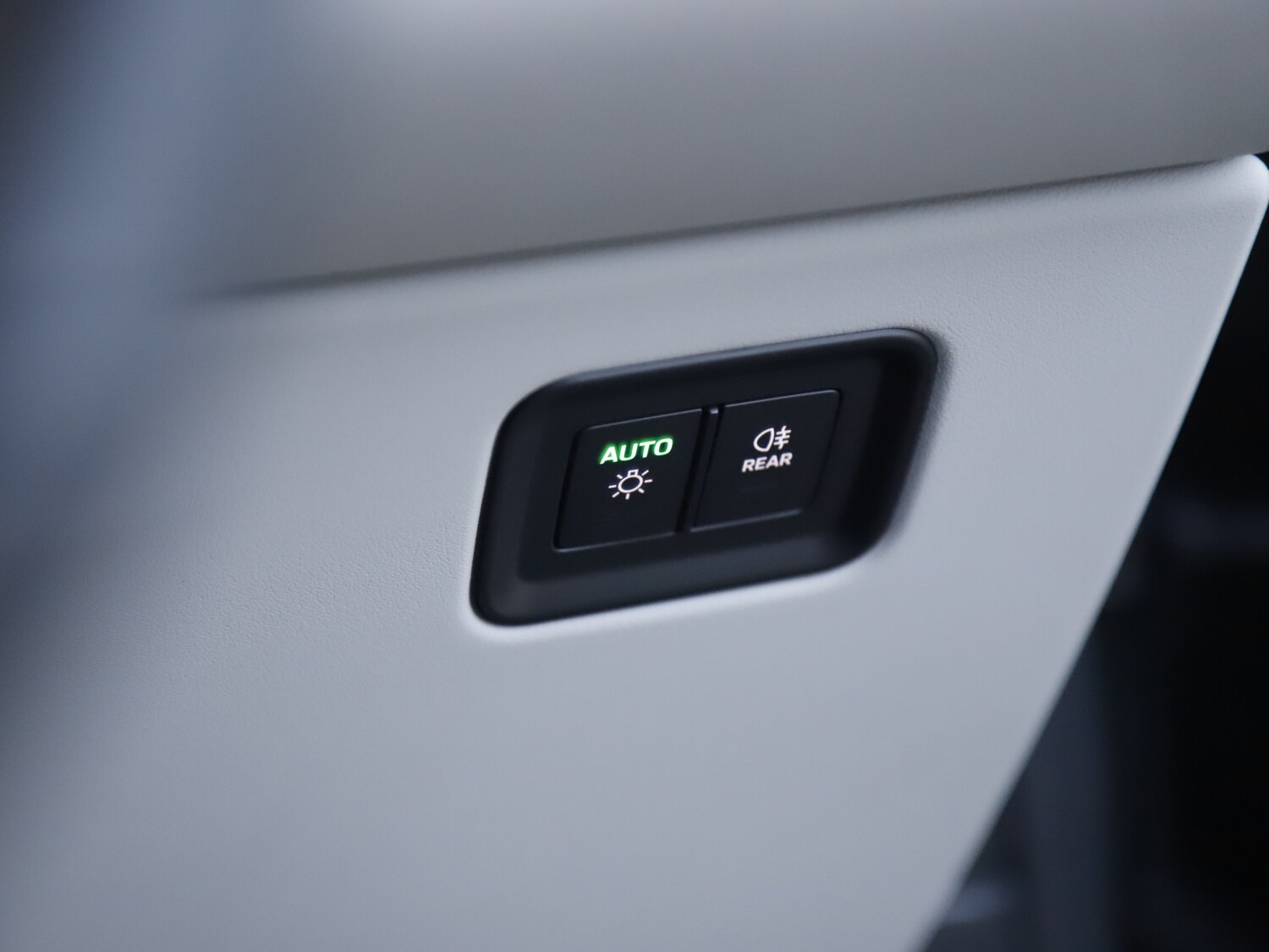 Used Porsche Macan 2025 for sale - 76723992: Photo 41