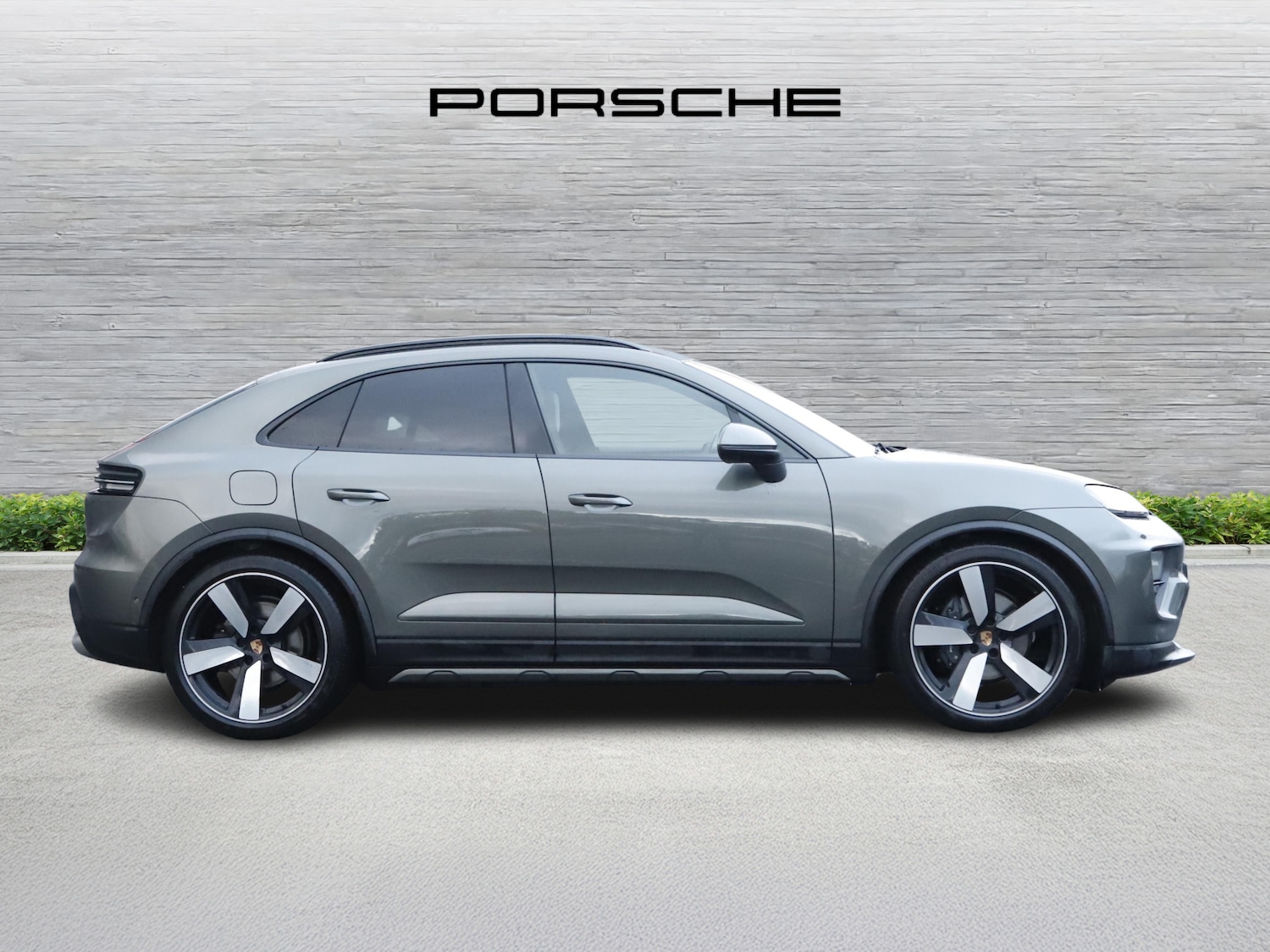 Used Porsche Macan 2025 for sale - 76723992: Photo 9