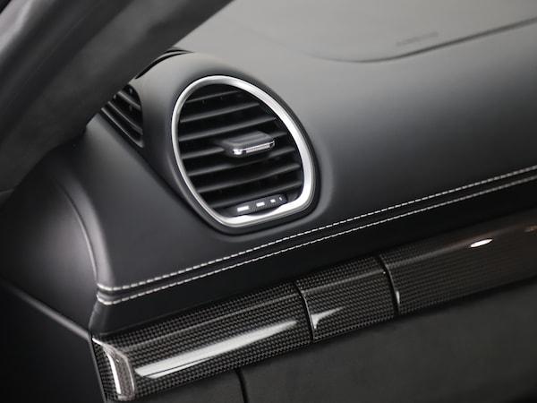 Used Porsche 718 Cayman 2024 for sale - 76303446: Photo 27