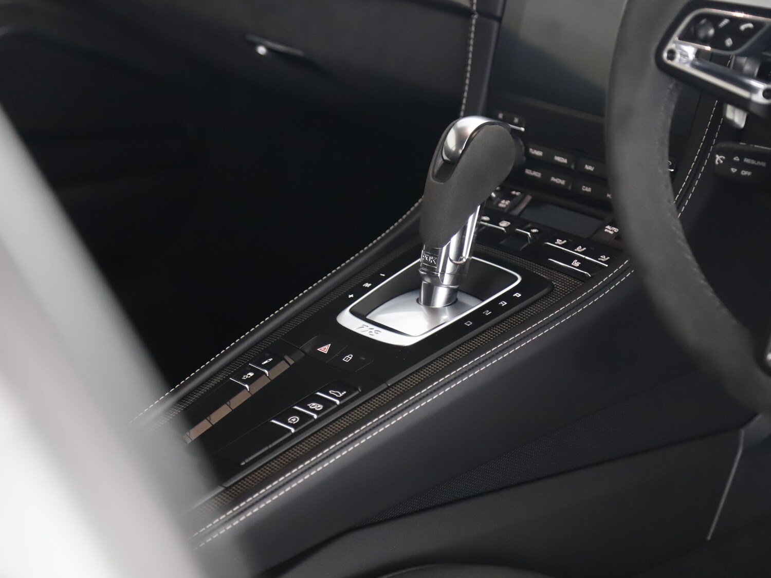 Used Porsche 718 Cayman 2024 for sale - 76303446: Photo 35