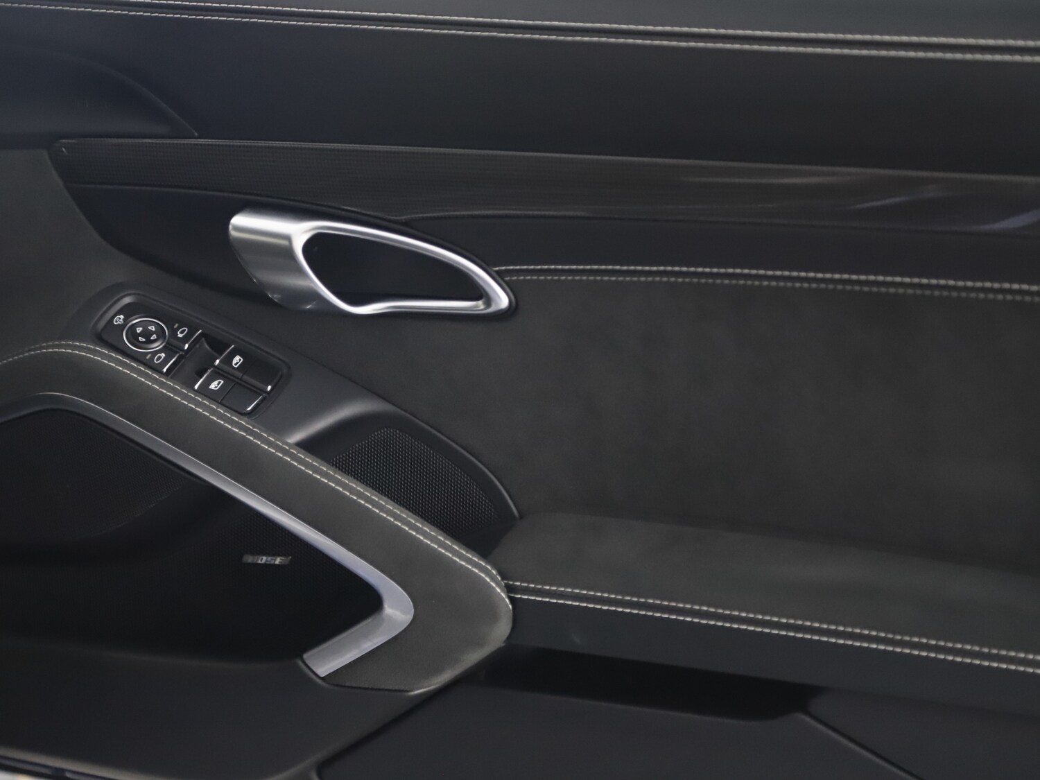 Used Porsche 718 Cayman 2024 for sale - 76303446: Photo 44