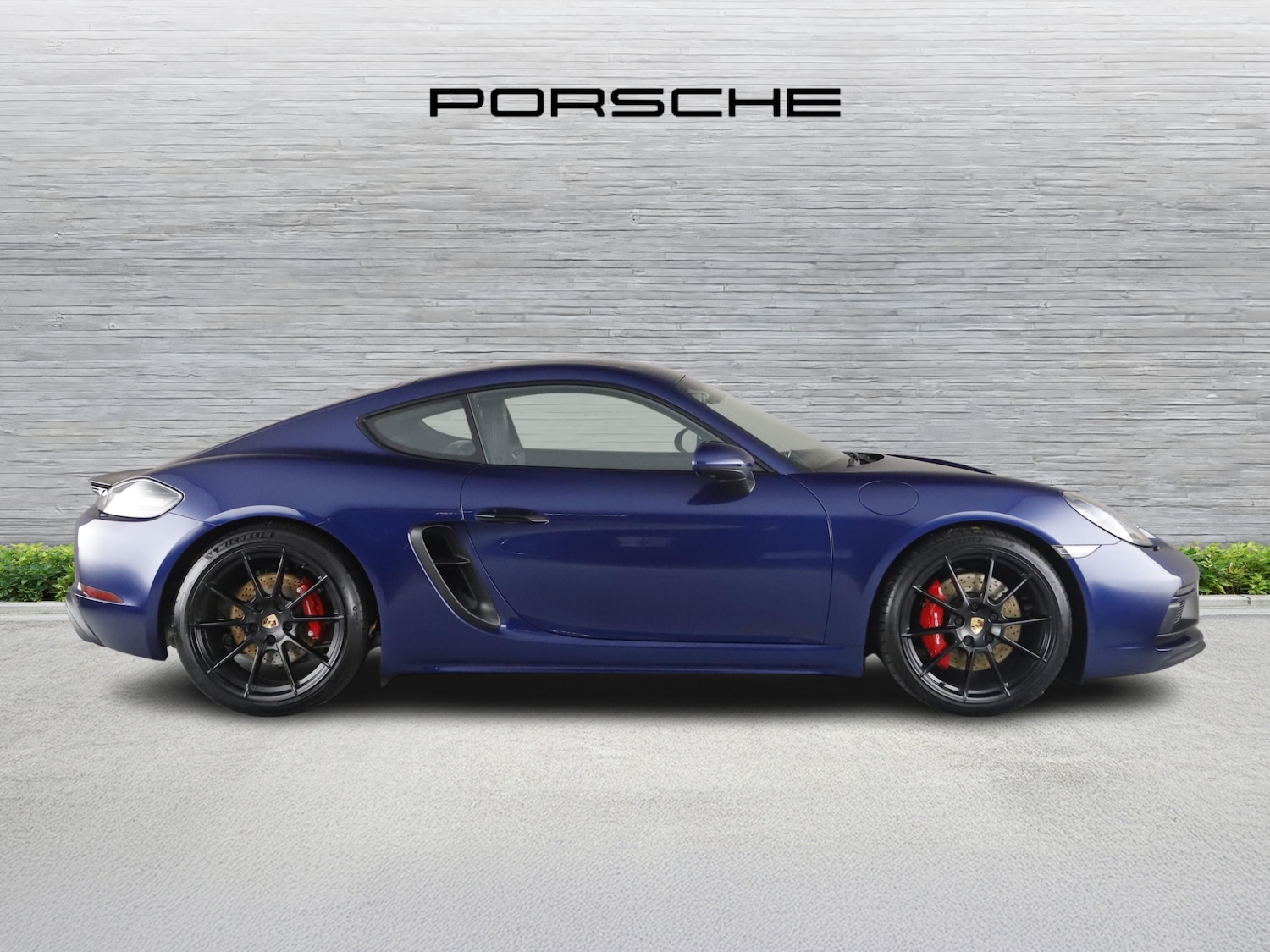Used Porsche 718 Cayman 2024 for sale - 76303446: Photo 8