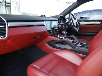 Used Porsche Cayenne 2023 for sale - 78457560: Photo