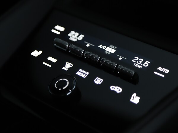 Used Porsche Macan 2025 for sale - 75122870: Photo 29