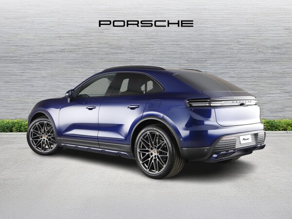Used Porsche Macan 2025 for sale - 75122870: Photo 2