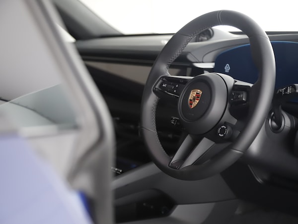 Used Porsche Macan 2025 for sale - 75122870: Photo 31