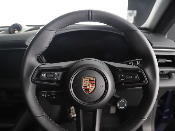 Used Porsche Macan 2025 for sale - 75122870: Photo 35