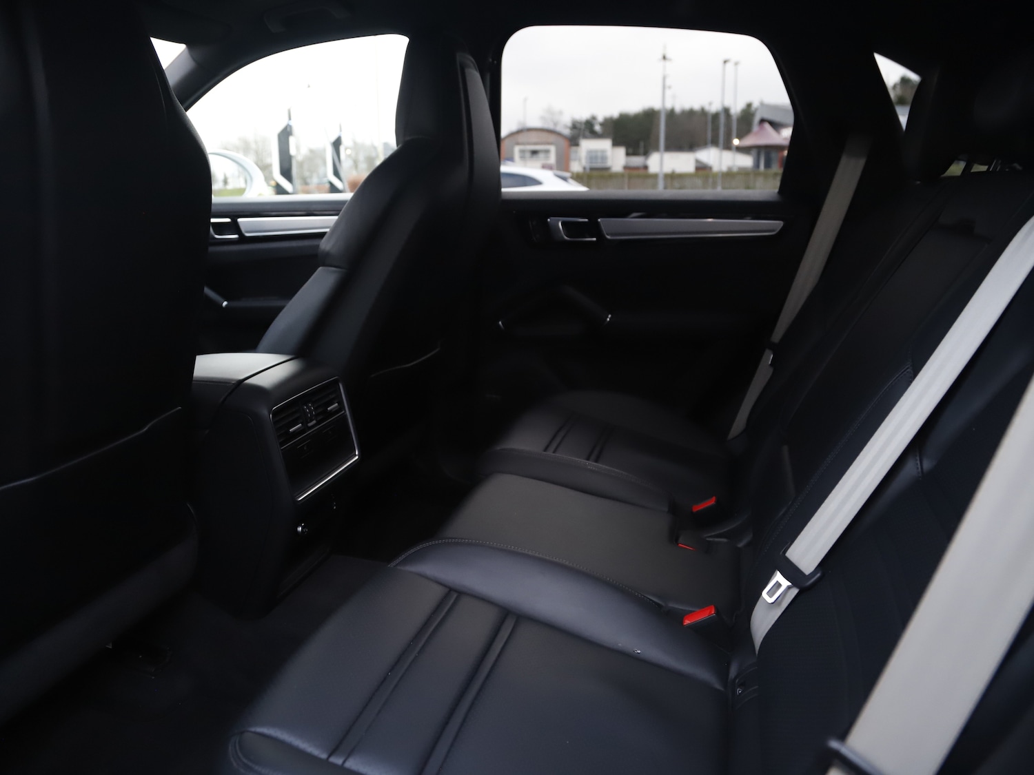 Used Porsche Cayenne 2023 for sale - 77582589: Photo 11