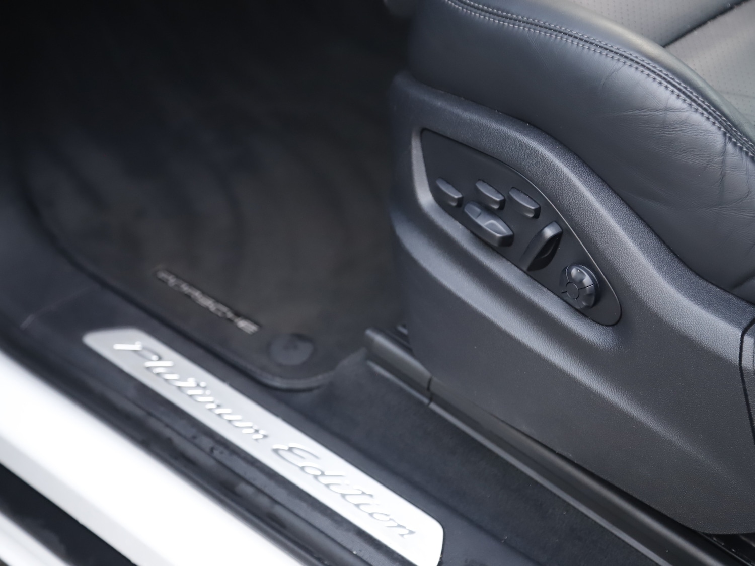 Used Porsche Cayenne 2023 for sale - 77582589: Photo 14