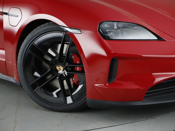 Used Porsche Taycan 2025 for sale - 75693561: Photo 14