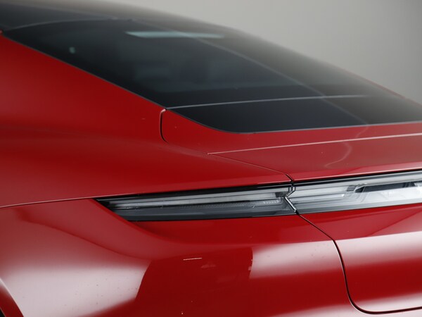Used Porsche Taycan 2025 for sale - 75693561: Photo 15