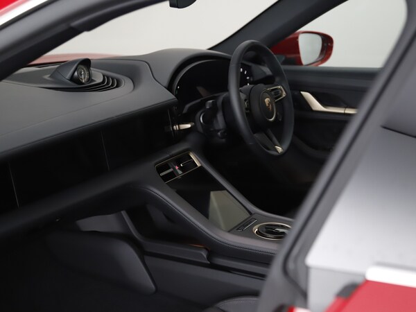 Used Porsche Taycan 2025 for sale - 75693561: Photo 27