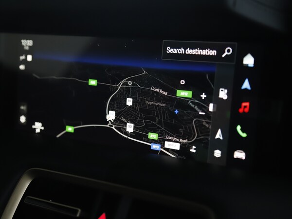 Used Porsche Taycan 2025 for sale - 75693561: Photo 31