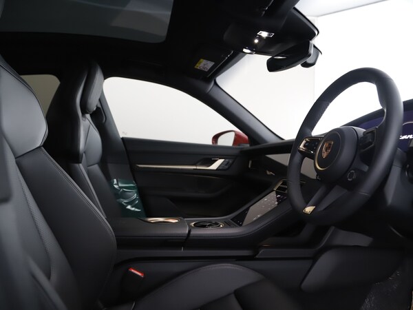 Used Porsche Taycan 2025 for sale - 75693561: Photo 38