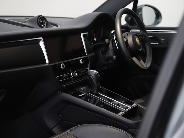 Used Porsche Macan 1969 for sale - 75619957: Photo 36