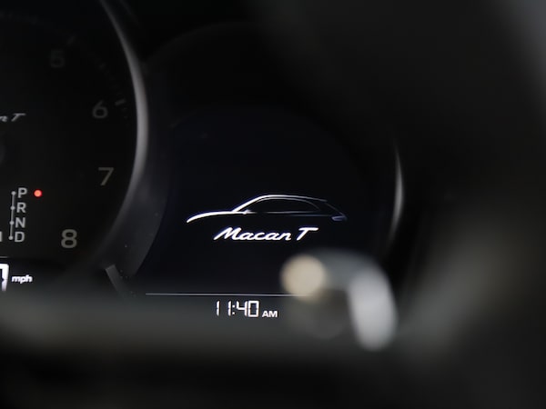 Used Porsche Macan 1969 for sale - 75619957: Photo 42