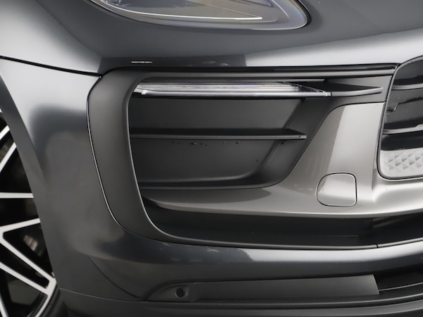 Used Porsche Macan 1969 for sale - 75619957: Photo 44