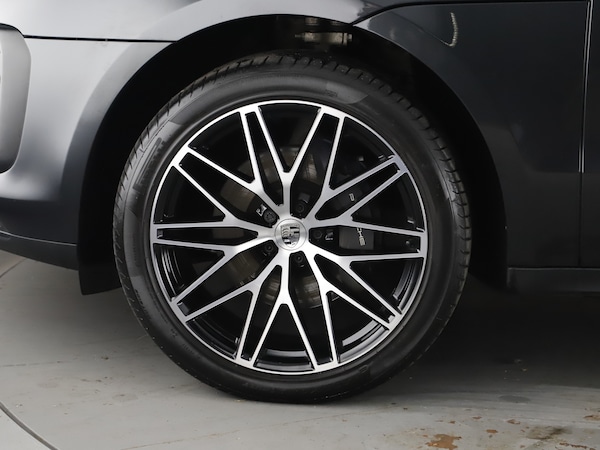 Used Porsche Macan 1969 for sale - 75619957: Photo 4