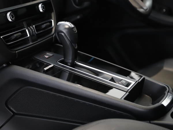 Used Porsche Macan 2022 for sale - 76222938: Photo 16