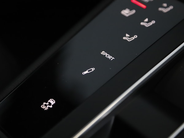 Used Porsche Macan 2022 for sale - 76222938: Photo 18