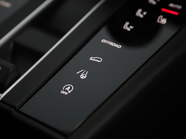 Used Porsche Macan 2022 for sale - 76222938: Photo 32