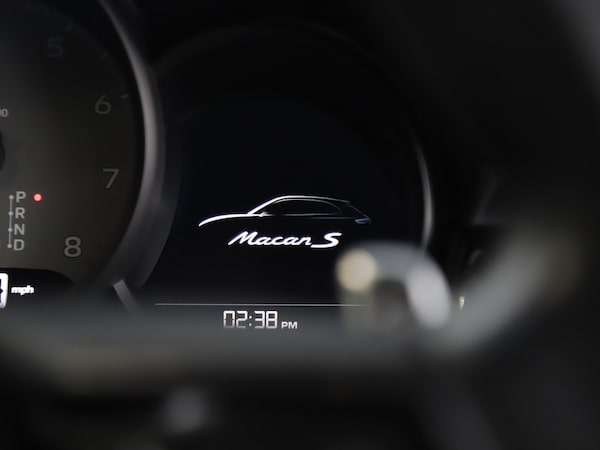 Used Porsche Macan 2022 for sale - 76222938: Photo 40