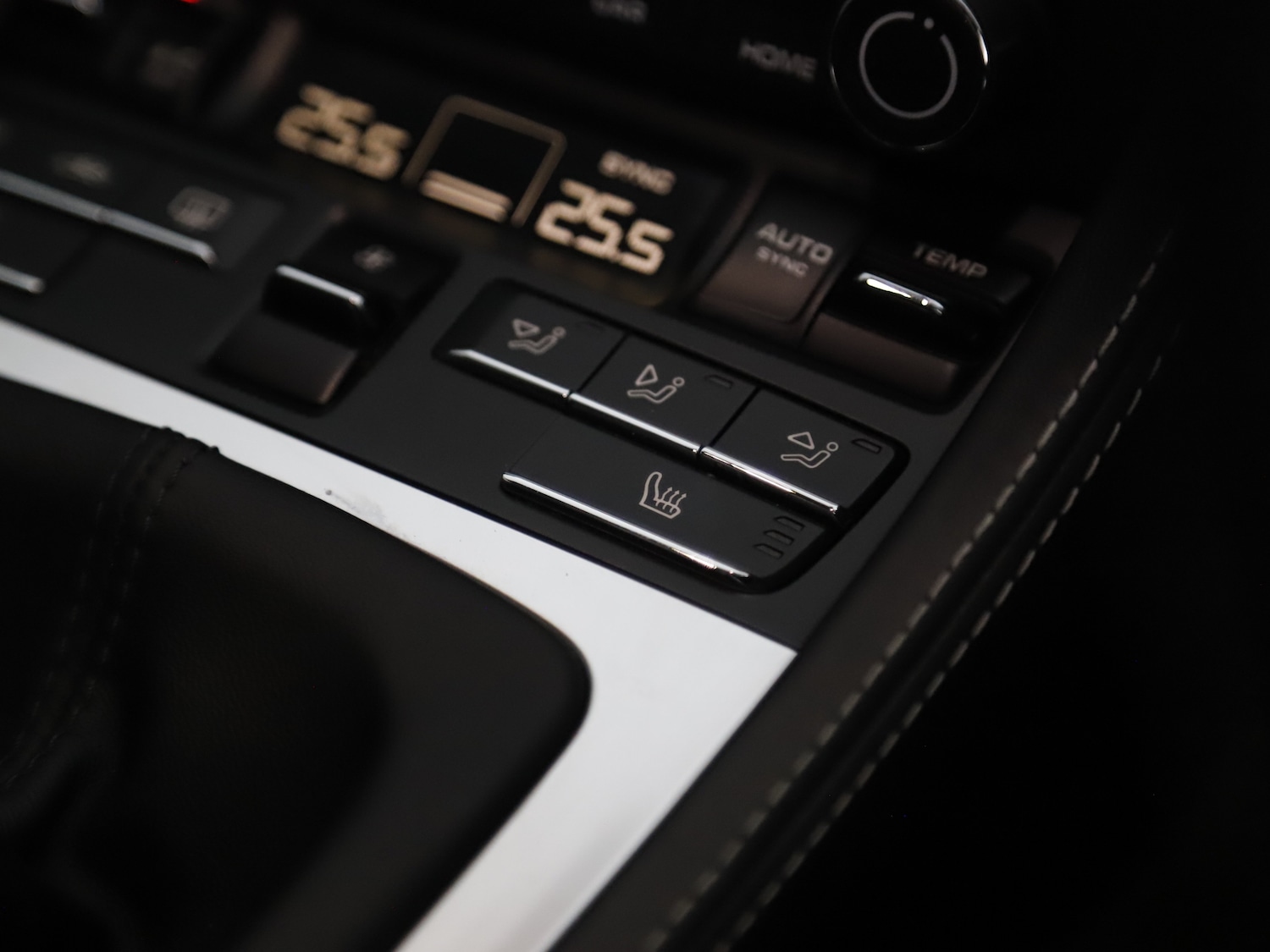 Used Porsche Cayman 2021 for sale - 76711910: Photo 24