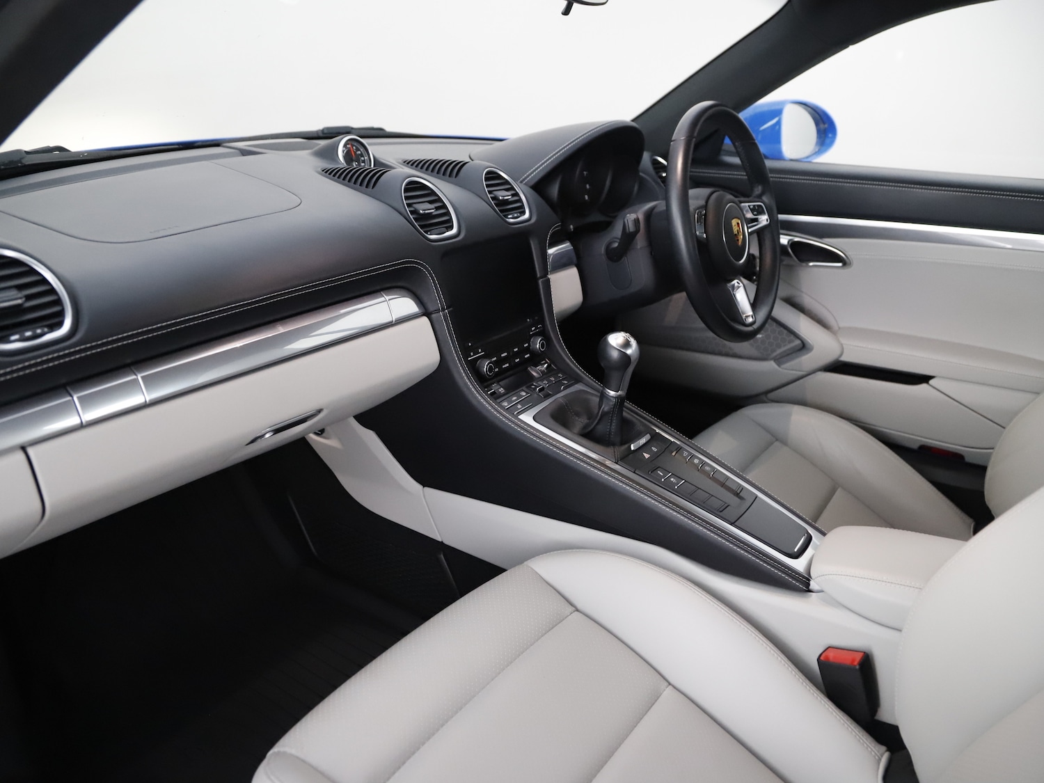 Used Porsche Cayman 2021 for sale - 76711910: Photo 3