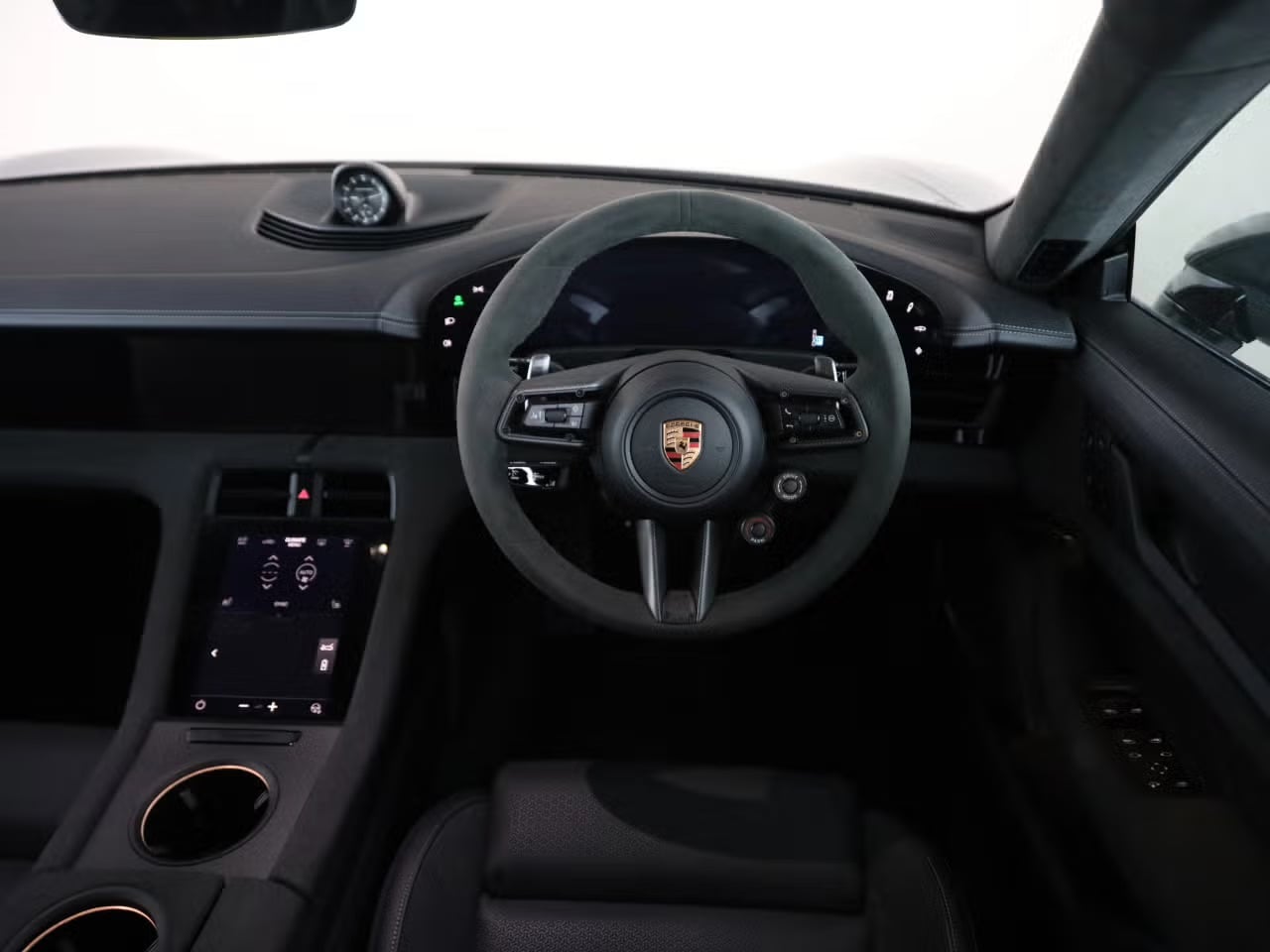 Used Porsche Taycan 2025 for sale - 77118100: Photo 22