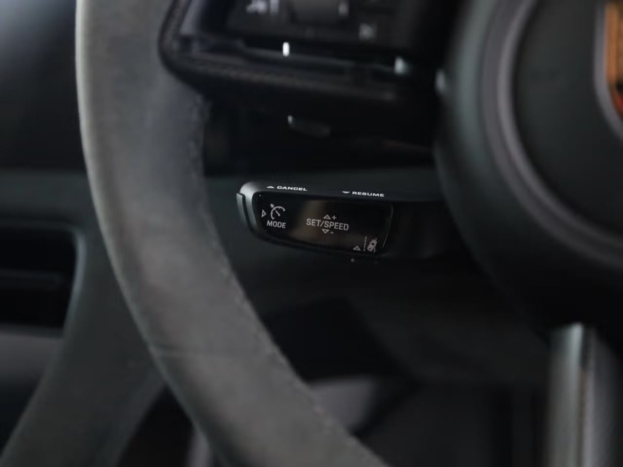 Used Porsche Taycan 2025 for sale - 77118100: Photo 38