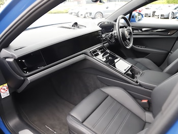 Used Porsche Panamera 2024 for sale - 78985109: Photo