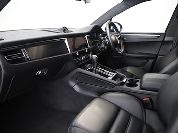 Used Porsche Macan 1969 for sale - 75528265: Photo