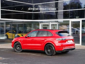 Used Porsche Cayenne 2021 for sale - 78287370: Photo