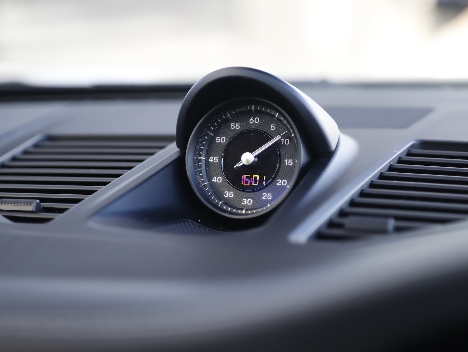 Used Porsche 911 2019 for sale - 77878743: Photo 32