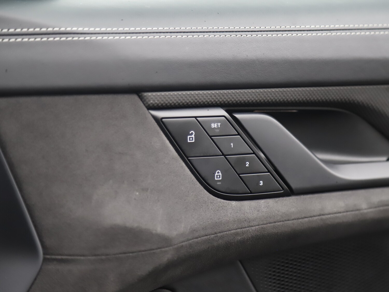 Used Porsche Taycan 2023 for sale - 77850572: Photo 34