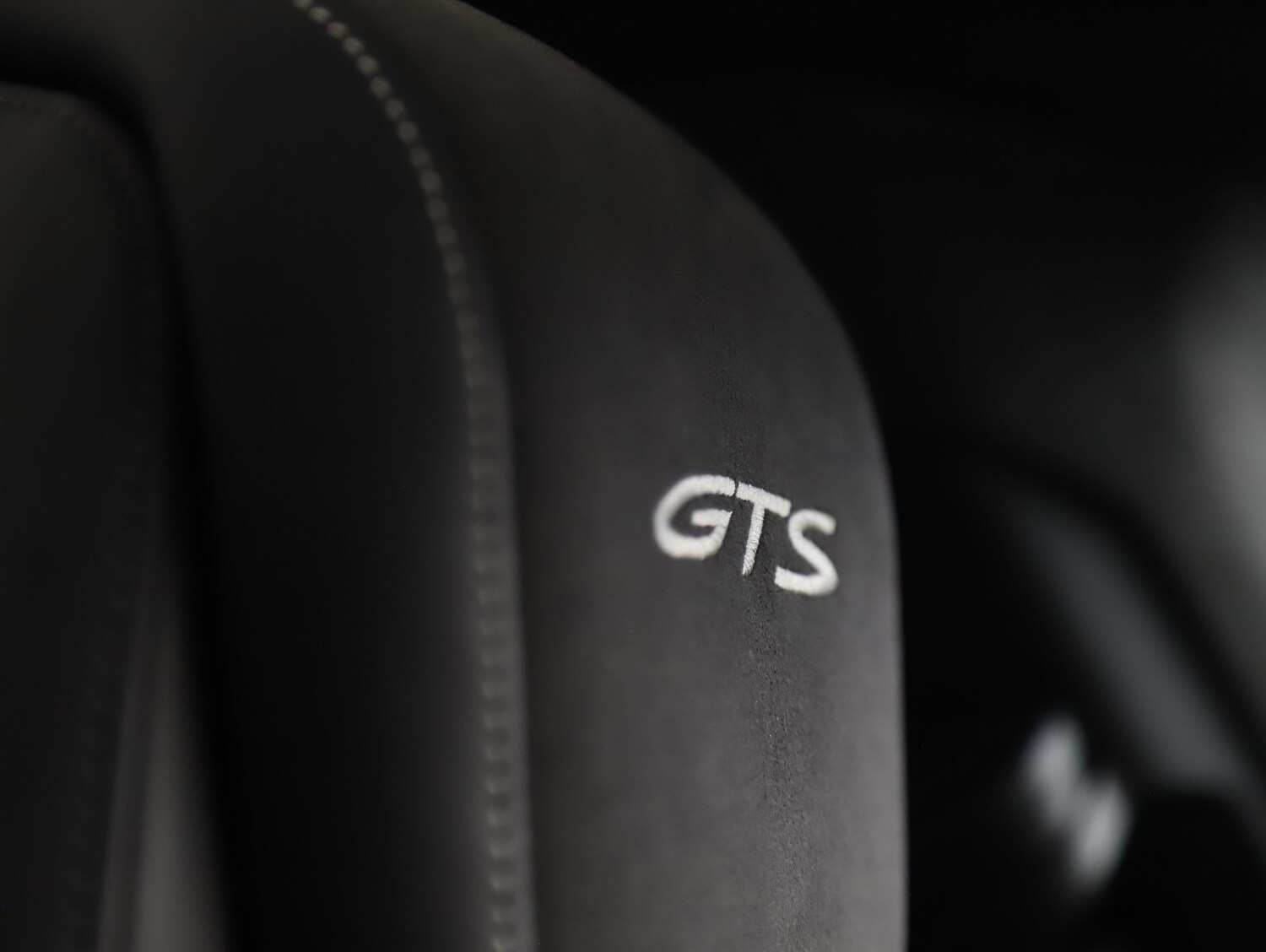 Used Porsche Taycan 2023 for sale - 77850572: Photo 35