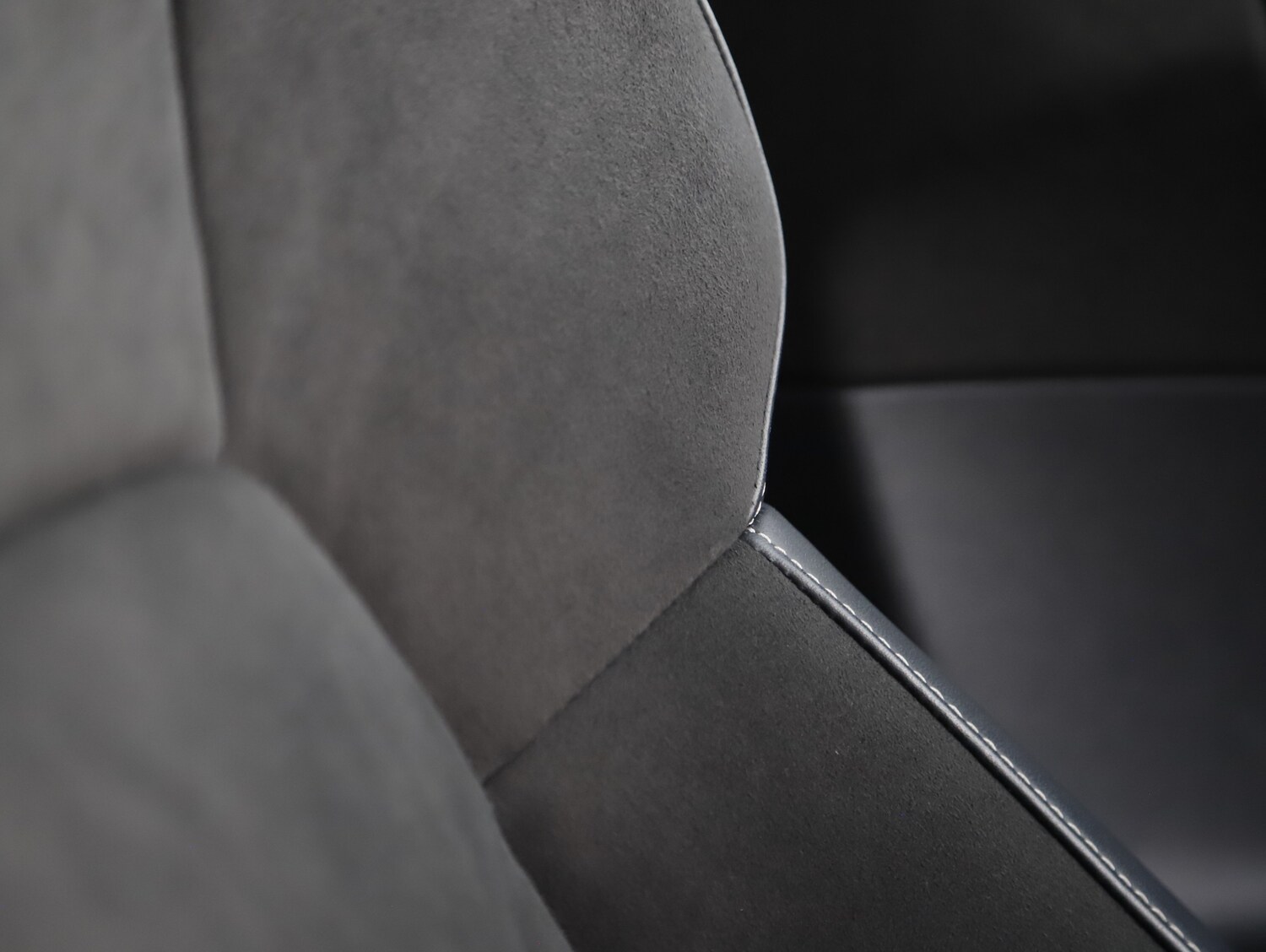 Used Porsche Taycan 2023 for sale - 77850572: Photo 36