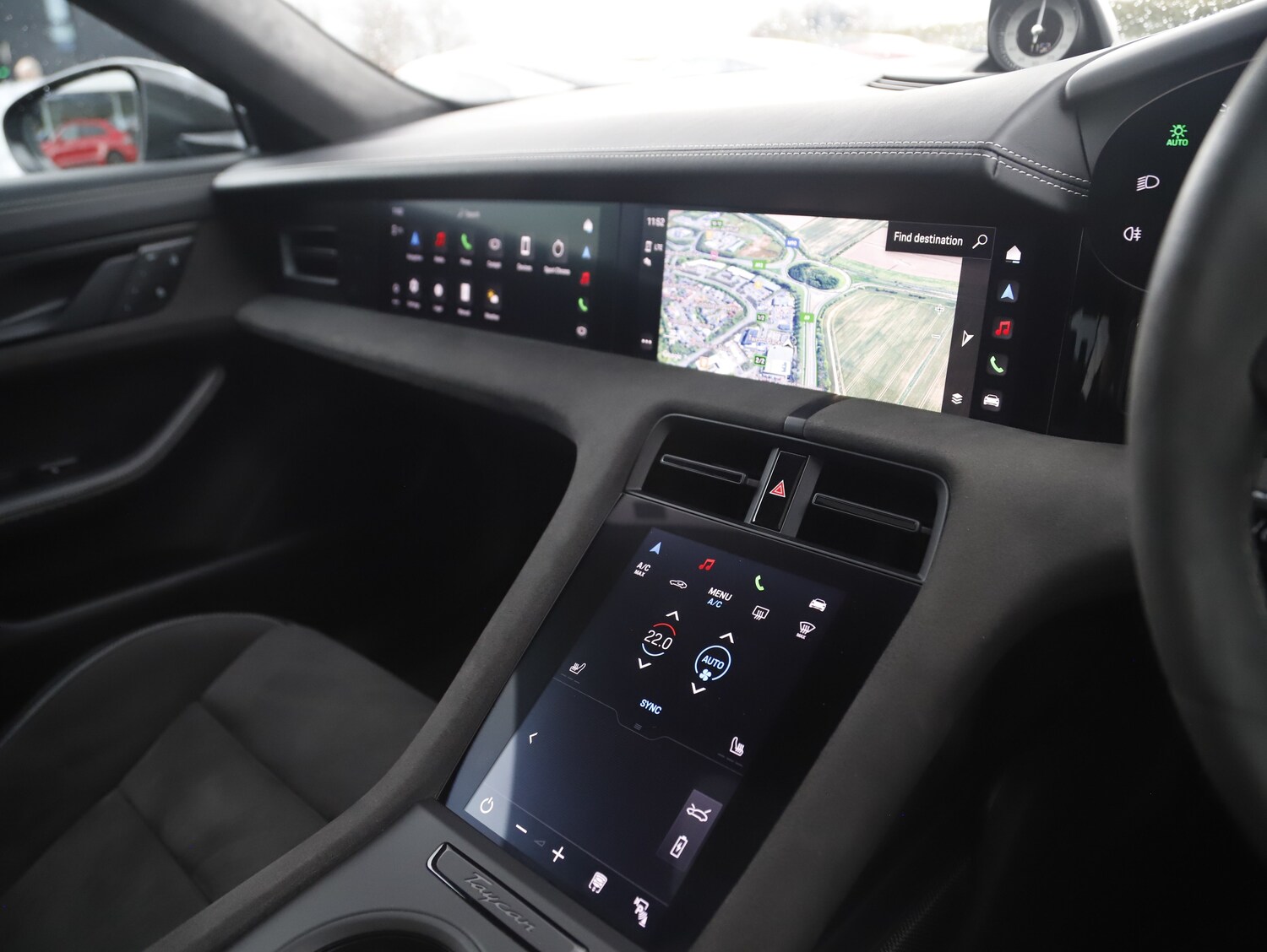 Used Porsche Taycan 2023 for sale - 77850572: Photo 45