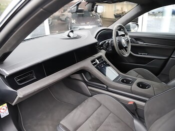 Used Porsche Taycan 2023 for sale - 77850572: Photo