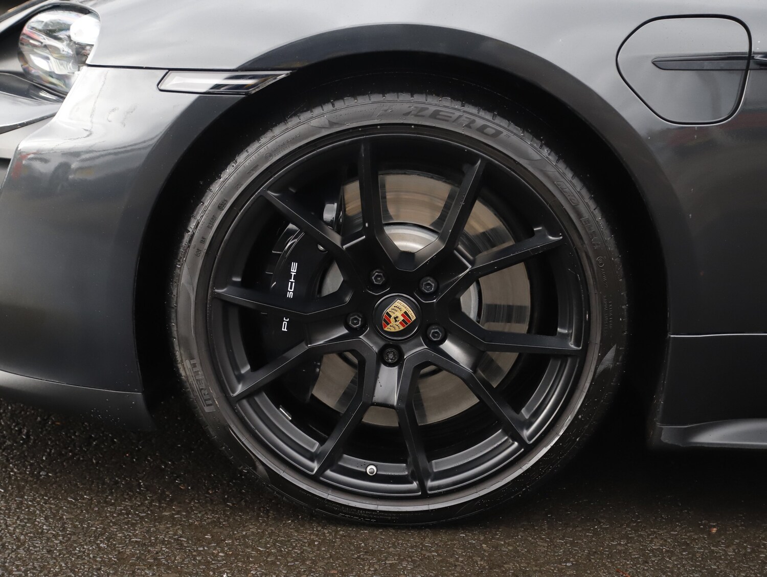 Used Porsche Taycan 2023 for sale - 77850572: Photo 5