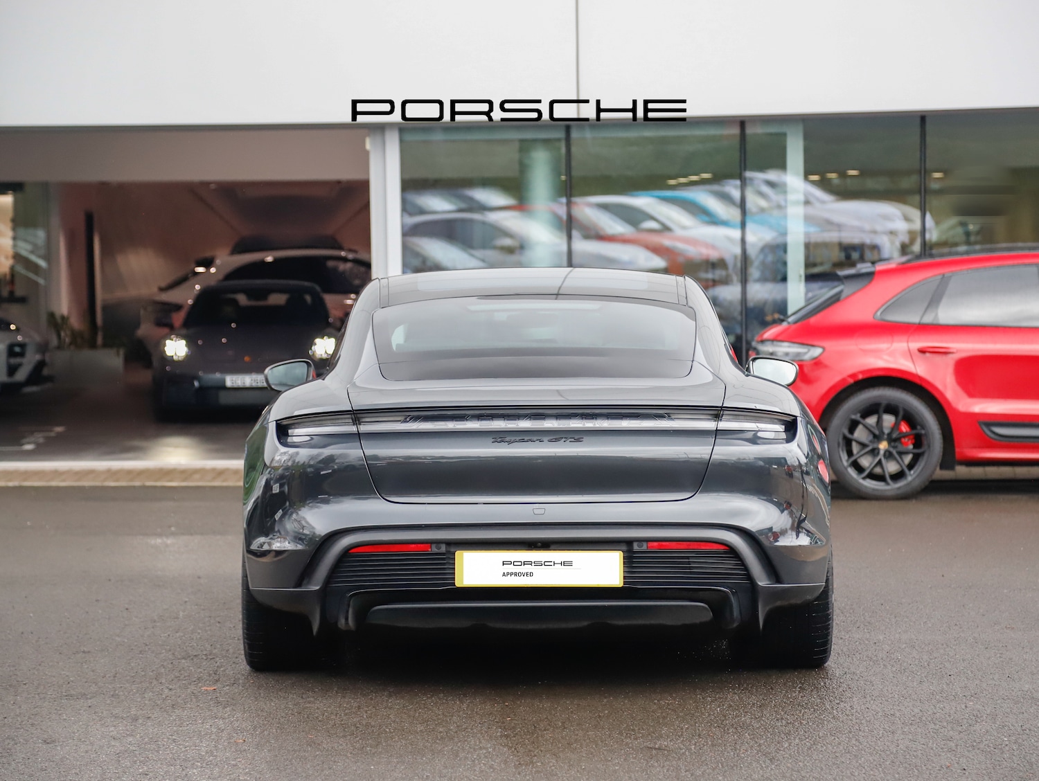 Used Porsche Taycan 2023 for sale - 77850572: Photo 8