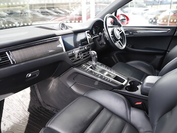 Used Porsche Macan 2019 for sale - 78400684: Photo