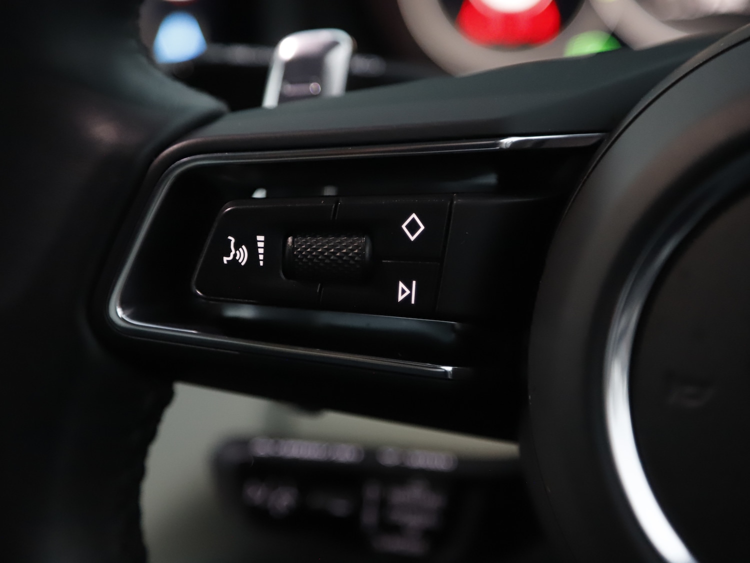 Used Porsche Panamera 2023 for sale - 76884294: Photo 25