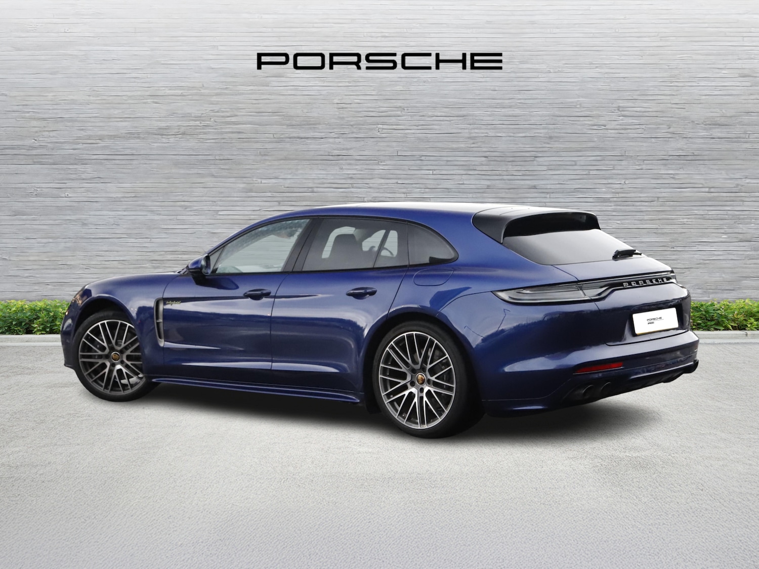 Used Porsche Panamera 2023 for sale - 76884294: Photo 3