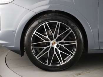 Used Porsche Cayenne 2025 for sale - 74869626: Photo