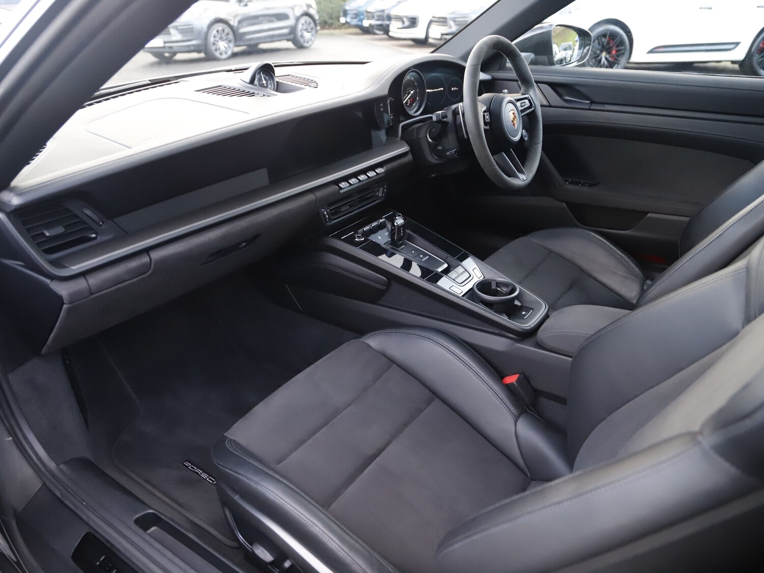 Used Porsche 911 2022 for sale - 76344982: Photo 4