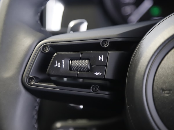 Used Porsche Macan 2025 for sale - 75528268: Photo 10