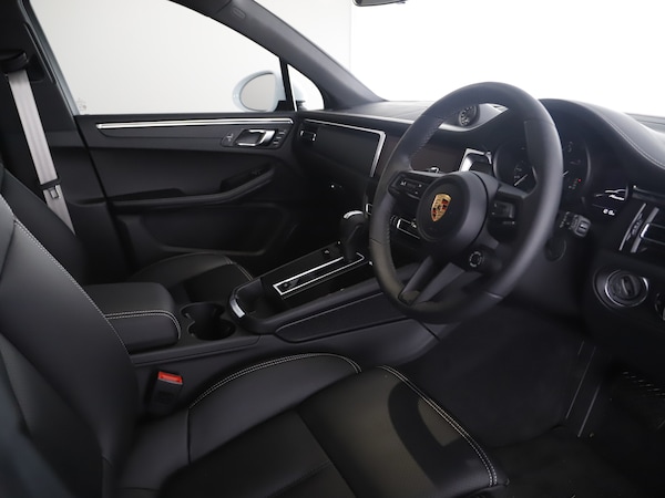Used Porsche Macan 2025 for sale - 75528268: Photo 19