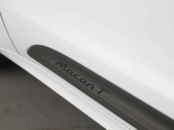 Used Porsche Macan 2025 for sale - 75528268: Photo 21